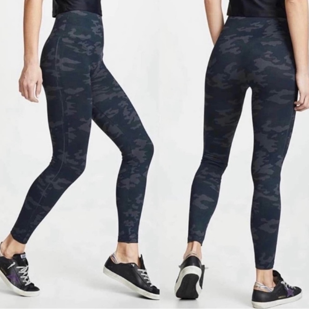 Spanx Leggings Womens Large Gray Black Camo Seamless Look At Me Now Stretch
